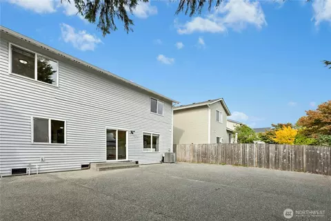 Exterior - 14907 47th Dr SE, Everett, WA 98208 photo 6 of 6