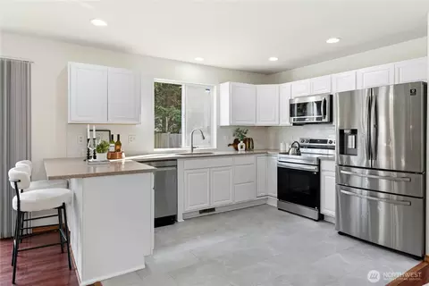 Kitchen - 14907 47th Dr SE, Everett, WA 98208 photo 1 of 3