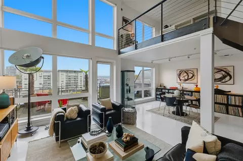 1705 Dock St #502, Tacoma, WA 98402