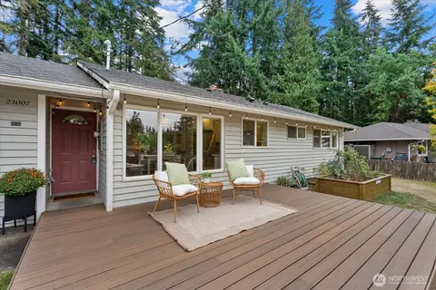 23007 63rd Ave W, Mountlake Terrace, WA 98043