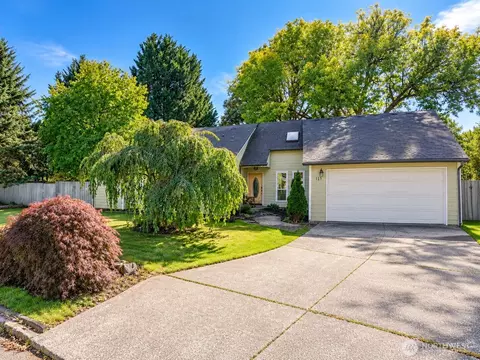 115 SW 3rd St, Battle Ground, WA 98604