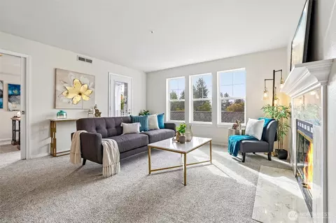 3935 226th Pl SE #207, Issaquah, WA 98029