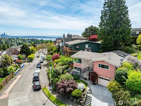 2537 Montavista Pl W, Seattle, WA 98199