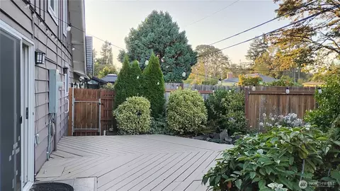 6502 Avondale Rd SW, Lakewood, WA 98499