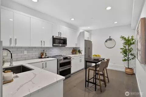 Kitchen - 1615 S State St, Seattle, WA 98144 photo 1 of 3