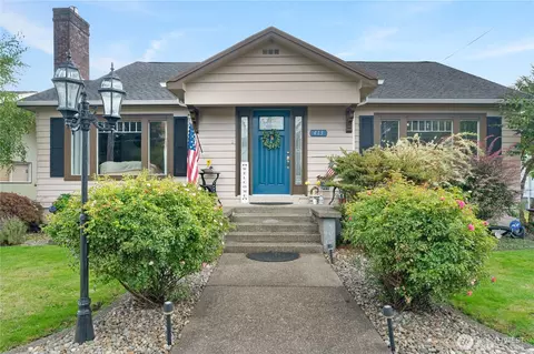 413 W Broadway Ave, Montesano, WA 98563