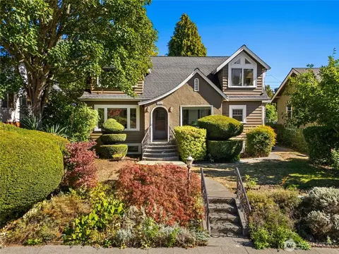 5436 44th Ave SW, Seattle, WA 98136
