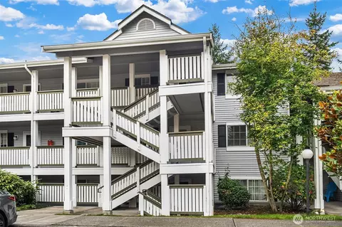 23339 Cedar Way #A-204, Mountlake Terrace, WA 98043