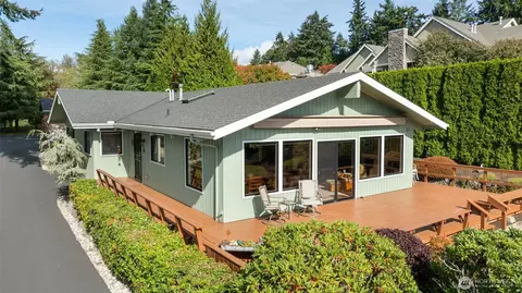 9001 Warren Dr NW, Gig Harbor, WA 98335