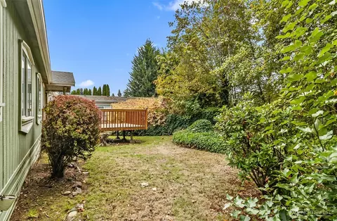 Exterior - 12500 NE 197th Ct, Bothell, WA 98011 photo 4 of 8