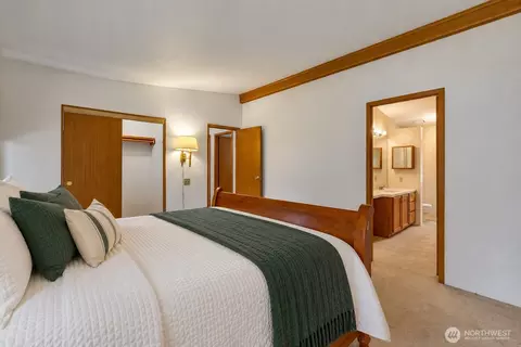 Bedroom - 12500 NE 197th Ct, Bothell, WA 98011 photo 4 of 4