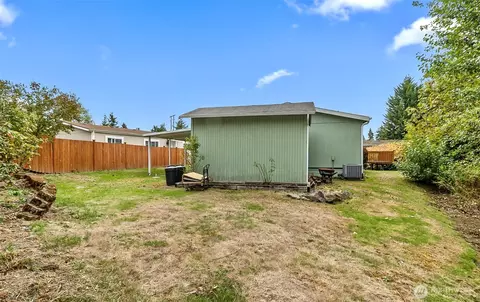 Exterior - 12500 NE 197th Ct, Bothell, WA 98011 photo 3 of 8