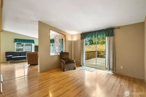 Living - 12500 NE 197th Ct, Bothell, WA 98011 photo 5 of 7