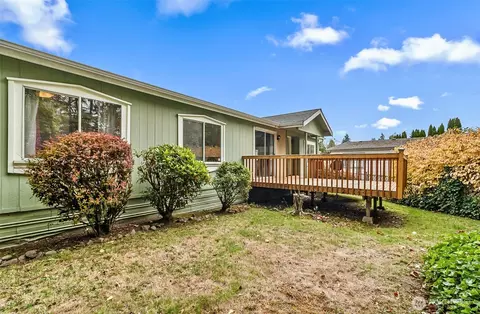 Exterior - 12500 NE 197th Ct, Bothell, WA 98011 photo 5 of 8