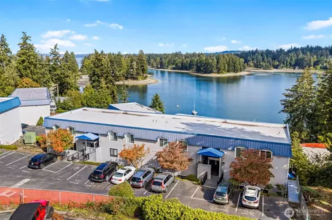 924 Shorewood Dr #E-49, Bremerton, WA 98312