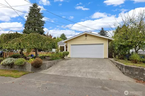 1722 Glass Ave NE, Olympia, WA 98506