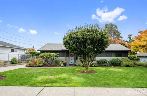 Exterior - 2304 5th St, Everett, WA 98201 photo 2 of 11