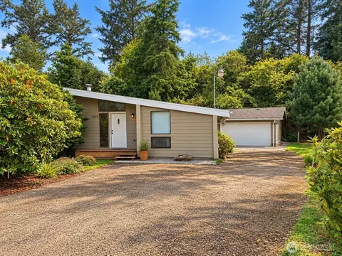 31307 L St, Ocean Park, WA 98640
