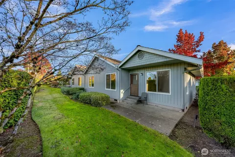 4874 N Village Ln #B, Bellingham, WA 98226