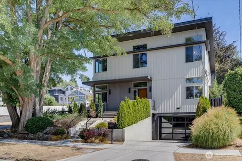 3454 33rd Ave W, Seattle, WA 98199