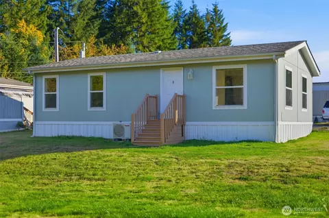 512 SW Berry Lake Dr #26, Port Orchard, WA 98367