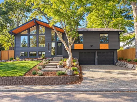 13163 93rd Ave NE, Kirkland, WA 98034