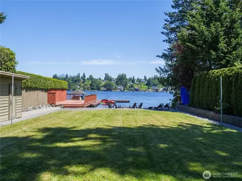 431 S Davies Rd, Lake Stevens, WA 98258