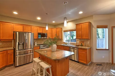 Kitchen - 1706 239th St SW, Bothell, WA 98021 photo 1 of 3