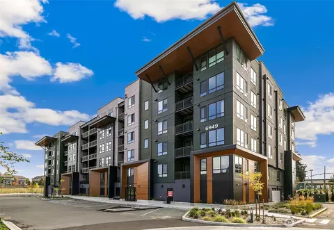 6949 NE 184th Ln #511, Kenmore, WA 98028