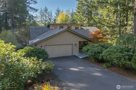 5628 139th St NW, Gig Harbor, WA 98332