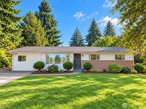 851 SW 116th St, Seattle, WA 98146