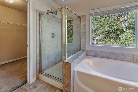 Bath - 1701 177th St E, Spanaway, WA 98387 photo 2 of 4