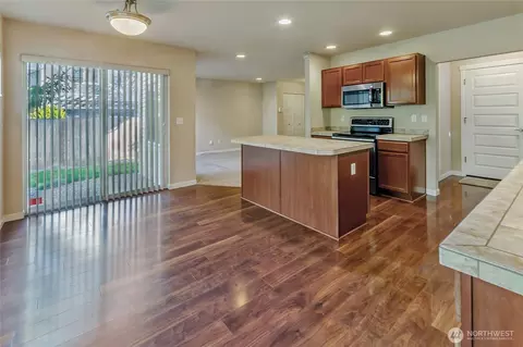 Kitchen - 1701 177th St E, Spanaway, WA 98387 photo 6 of 6