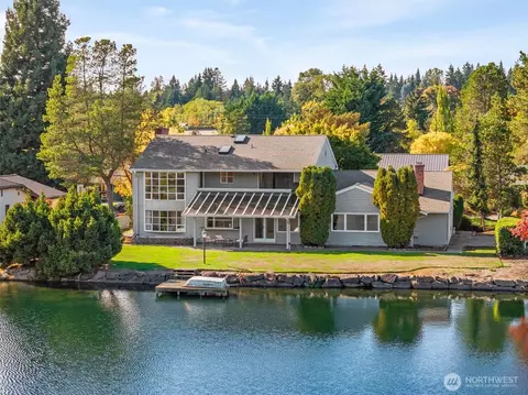 1350 85th Ave NE, Clyde Hill, WA 98004