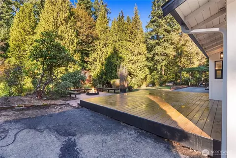Exterior - 23323 49th Ave SE, Bothell, WA 98021 photo 2 of 10
