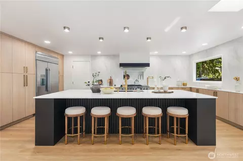 Kitchen - 23323 49th Ave SE, Bothell, WA 98021 photo 3 of 6