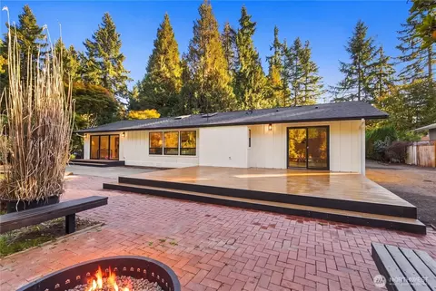 Exterior - 23323 49th Ave SE, Bothell, WA 98021 photo 3 of 10