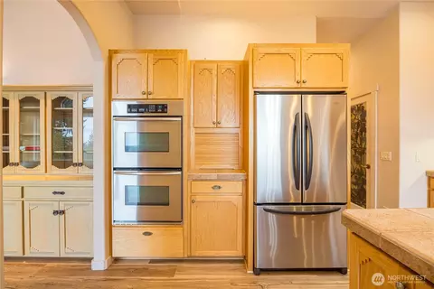 Kitchen - 242 Forest Haven Dr, Sequim, WA 98382 photo 3 of 6