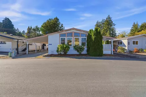 6875 Capricorn Ln #2, Bremerton, WA 98311