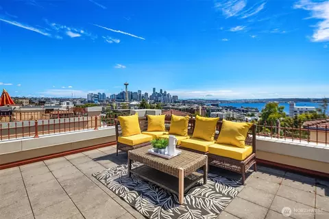 371 W Olympic Pl, Seattle, WA 98119