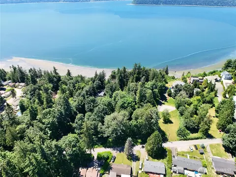 8222 Shoemaker Rd, Marysville, WA 98271