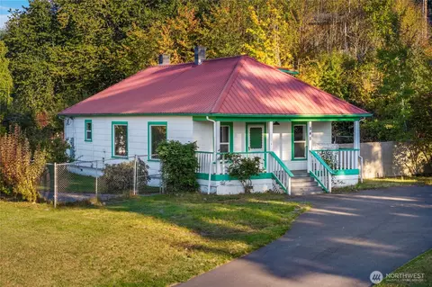545 Eatonville Hwy W, Eatonville, WA 98328