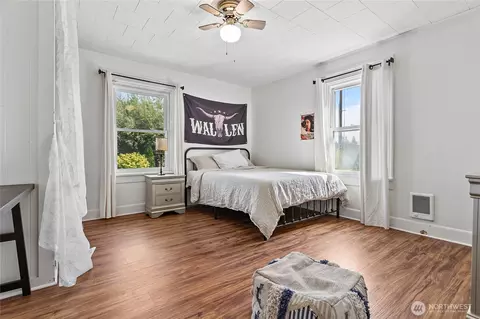 Bedroom - 208 Mead Ave, Everson, WA 98247 photo 1 of 5