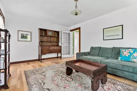 Living - 208 Mead Ave, Everson, WA 98247 photo 5 of 5
