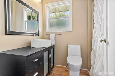 Bath - 208 Mead Ave, Everson, WA 98247 photo 1 of 1