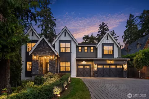 10668 SE 32nd St, Bellevue, WA 98004