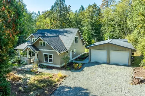 10621 Wilmer Ln SE, Olympia, WA 98501