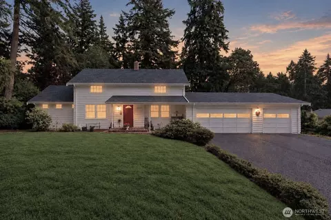 12101 Nyanza Rd SW, Lakewood, WA 98499