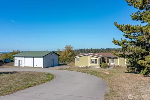 262 Moonstone Pl, Oak Harbor, WA 98277