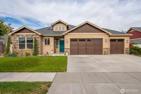 4708 W Warbler St, Moses Lake, WA 98837